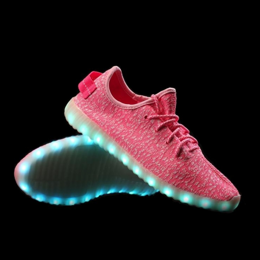 SLICK KICKS Kids Pink Light Up Sneakers Sz 3